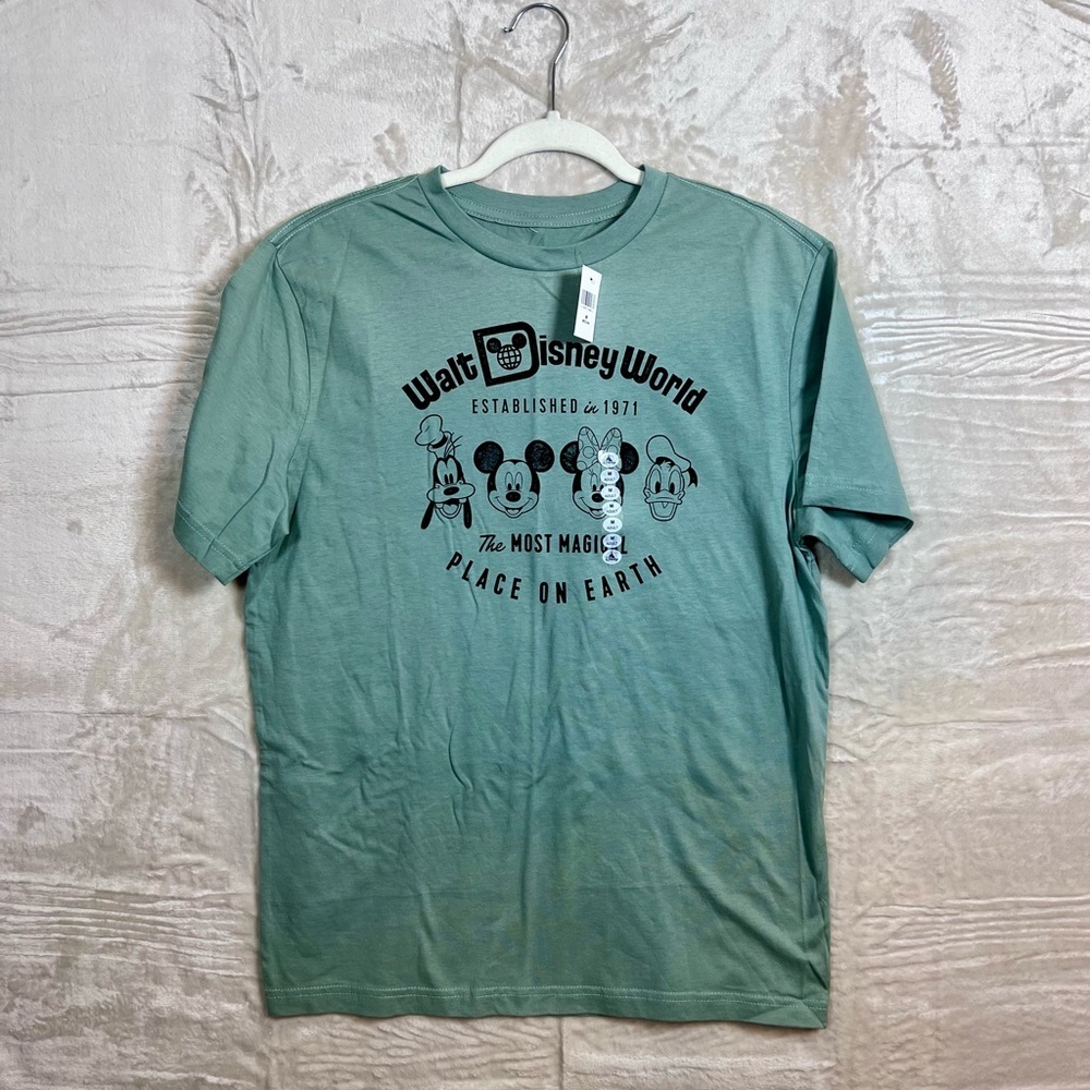 NWT Disney World Green T-Shirt for Men